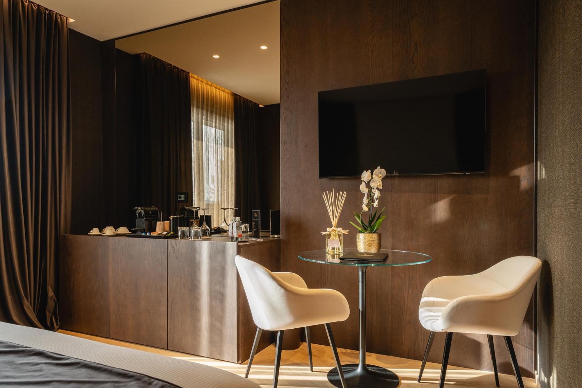 Green Park Penthouse Suite & Pool - Heated Pool - Bari Exterior foto